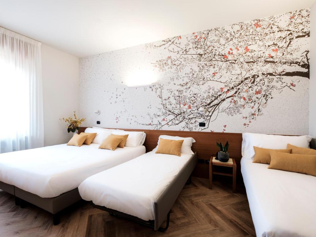Hotel Lory ฟอร์ลี ภายนอก รูปภาพ
